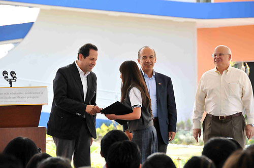 Inauguran Eruviel Ávila y Felipe Calderón Clínica del IMSS y laboratorio de Ingeniería Ambiental