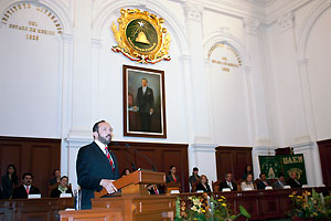 Reconoce UAEM labor de maestros 