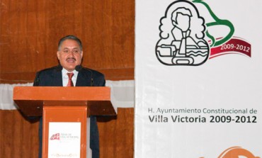 Villa Victoria se prepara hacia el futuro con trabajo y responsabilidad: Mario Santana