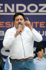 El PAN no compra votos: René Flores