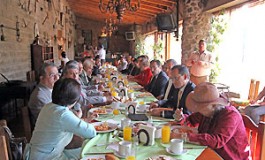 Eric Sevilla sostiene positiva reunión con empresarios
