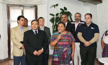 Rigoberta Menchú se pronuncia por una participación con responsabilidad en el Edomex