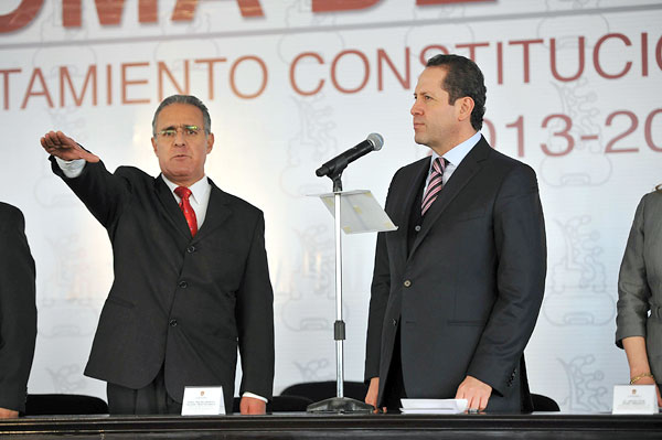 Rinde  protesta  Arturo Vélez Escamilla como alcalde de Atlacomulco