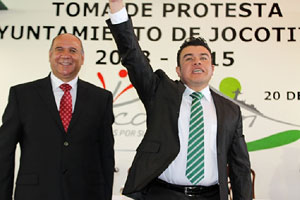 Un gobierno itinerante e incluyente, basado en la unidad, traza Jesús Monroy