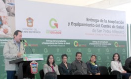Eruviel Ávila entrega ampliación del Centro de Salud en Ocoyoacac