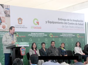 Eruviel Ávila entrega ampliación del Centro de Salud en Ocoyoacac