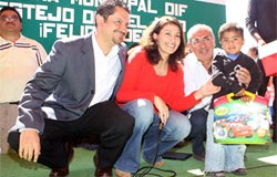Festeja DIF San Mateo Atenco a los niños en su día