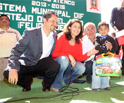 Festeja DIF San Mateo Atenco a los niños en su día