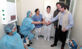 Inaugura Eruviel Ávila banco de leche materna