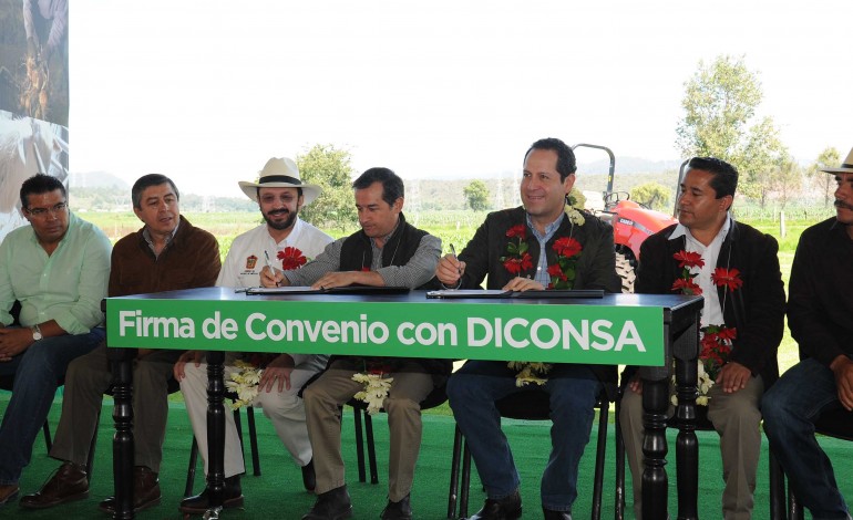 Firma EAV convenio con Diconsa para venta de 32 mil toneladas de maíz mexiquense