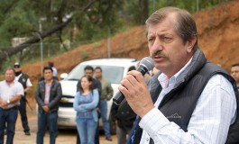 Francisco Reynoso invierte 11 millones de pesos en infraestructura vial y educativa