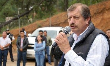 Francisco Reynoso invierte 11 millones de pesos en infraestructura vial y educativa