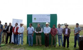 En compañía del Delegado de SEDESOL...Vicente Estrada Iniesta inicia obras en Almoloya de Juárez