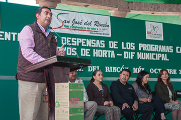 Entrega alcaldía de San José del Rincón despensas CAMEX y apoyos Horta DIF