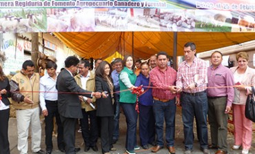 Leydi Fabiola Leyva inaugura la Feria de la Barbacoa