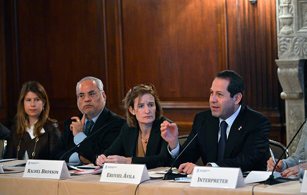 Expone Eruviel Ávila ventajas competitivas de Edomex ante Chicago Council on Global Affairs