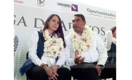 Entregan apoyos Oportunidades y Pal Sin Hambre