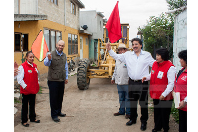 Alfonso González supervisa e inaugura importantes obras de infraestructura