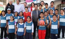 Alientan a la niñez a practicar deporte