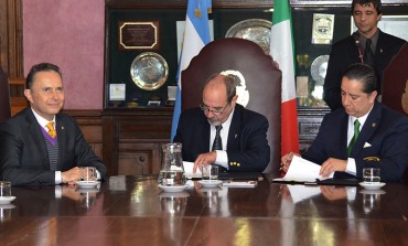 Declaró municipalidad de La Plata Huésped de Honor al rector de la UAEM