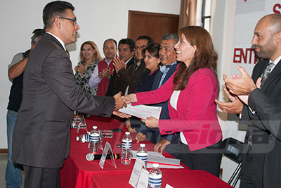 La profesionalización de servidores públicos, eje central del gobierno municipal: Pérez Sanabria