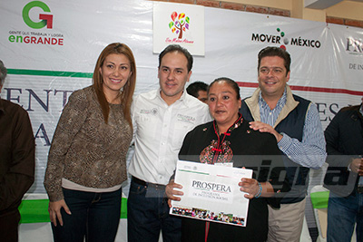 Preside Olga Pérez toma de protesta de 110 vocales del programa Prospera