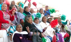El gobierno de Otzolotepec rinde homenaje a los más Grandes