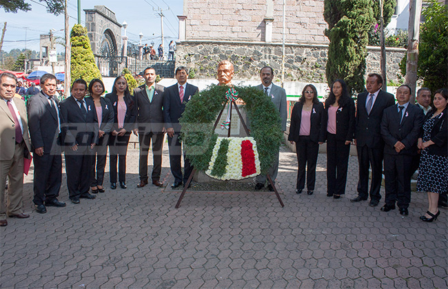 En Xalatlaco encabeza alcalde Aniversario de la Creación del Municipio