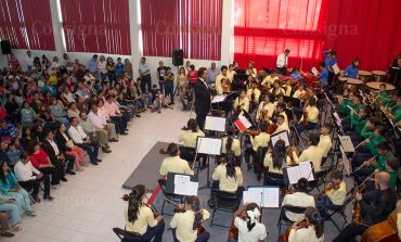 Agasajan a niños de Ixtlahuaca