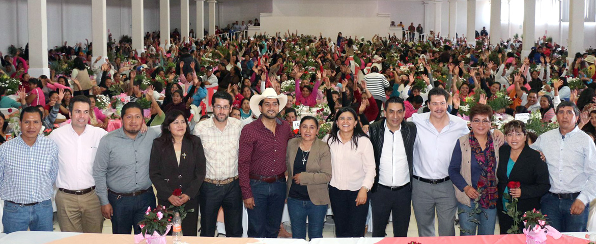 Marisol González festejó en grande a las mamás de Jiquipilco