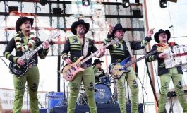 Festejan a mamás de San Felipe del progreso con la presentación de El Gigante de América