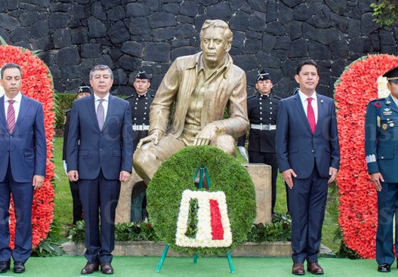 Recuerdan al tianguistecano Carlos Hank González en el XC aniversario de su natalicio
