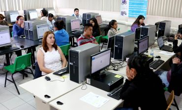 Convocan a instituciones educativas a presentar propuestas de capacitación y actualización docente