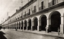 Difunden historia y significado de los Portales de Toluca