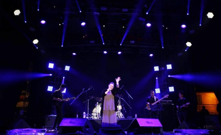 Celebra Cecilia Toussaint 40 años de carrera en Metepec