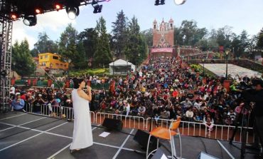 Espectacular presentación en Quimera de grandes artistas Cubanos
