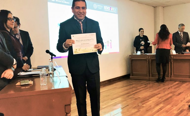 Reconocen a Julio César Serrano por trabajar por la defensa de los derechos humanos de la infancia