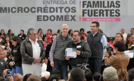 Entrega Alfredo Del Mazo Maza microcréditos a emprendedores de 45 municipios