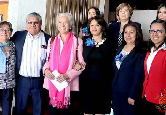 Alfredo Baltazar encabeza entrega de reconocimientos a mujeres emprendedoras y filántropas
