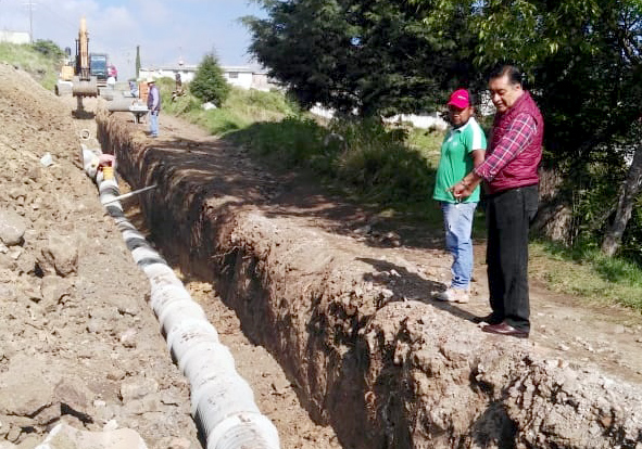 Luis Maya supervisa obras en Almoloya de Juárez