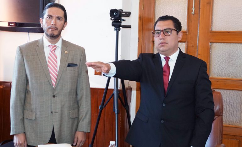 Rinde protesta el defensor municipal de Derechos Humanos en Almoloya de Juárez