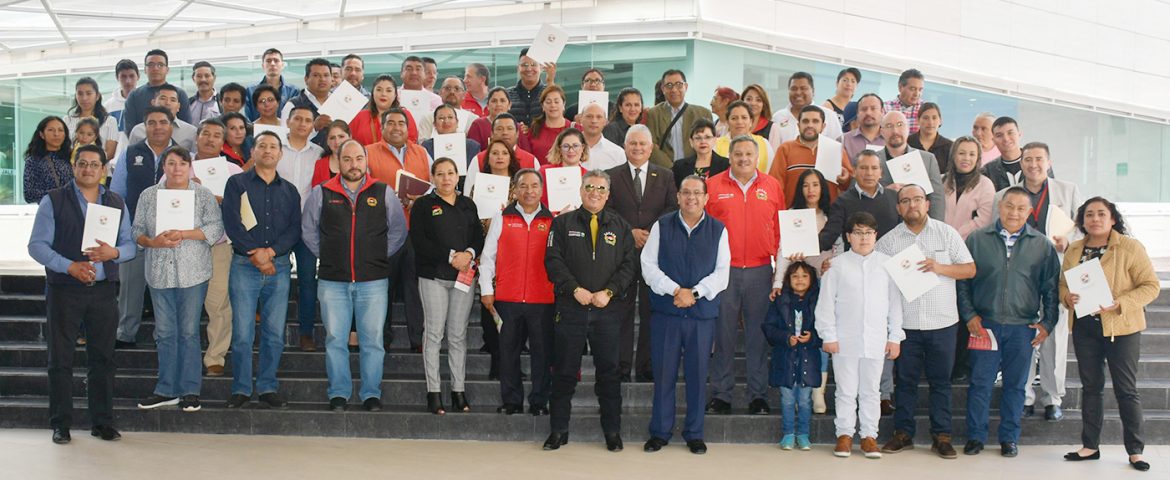 SUTEYM entrega créditos de vivienda