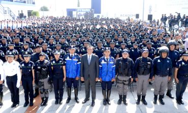 Dan a conocer nuevos uniformes de la Policía de Toluca