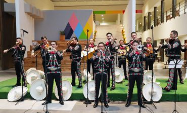 Encanta Mariachi Ángeles de Calimaya al público en el COMEM