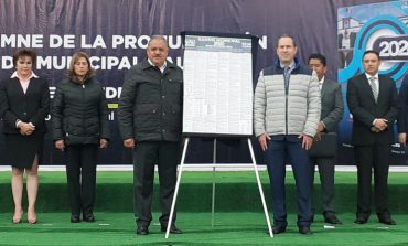 Oscar Hernández promulga Bando Municipal 2020 en Calimaya