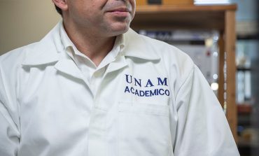 Profesor de Química de UAEM fue reconocido con el Premio Estatal de Ciencia y Tecnología 2019