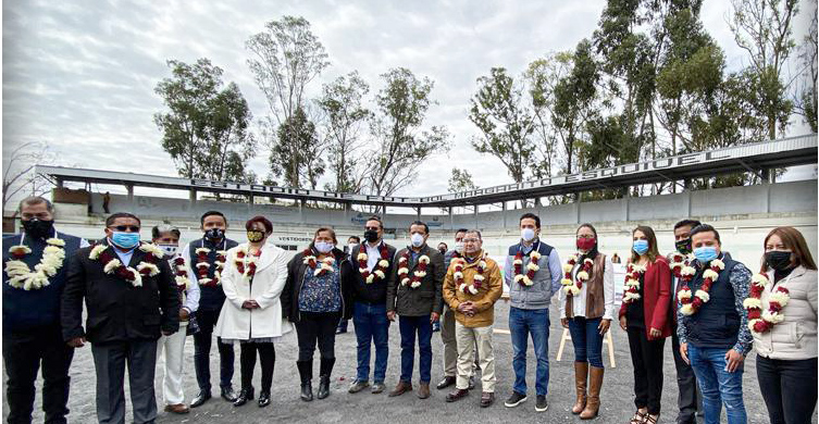 Supervisa Alejandro Tenorio estadio de primer nivel con un costo cercano a los 15 millones de pesos