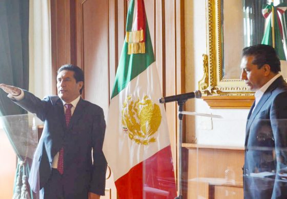 Rinde protesta Carlos Sánchez como Secretario del Ayuntamiento de Toluca