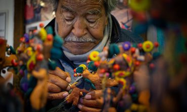 Es el Árbol de la Vida combinación de talento e imaginación de artesanos de Metepec