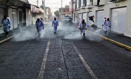 Desinfectan espacios públicos y comerciales de San Mateo Atenco